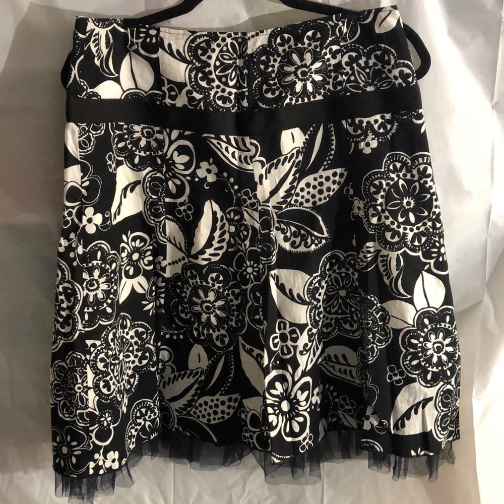 Miss Etam Black n White Floral